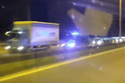 DETALJI KRVOPROLIĆA U SRBIJI  Mladić (21) iz automatske puške ubio najmanje dvoje ljudi. Policija na teren poslala sve što ima