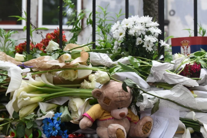 Jeziv komentar djevojčice na masakr u Beogradu: "Za koga palite sveće, oni iz sanduka nikad neće"