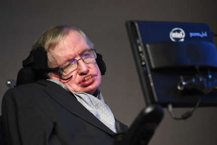 Stephen Hawking upozorio da bi umjetna inteligencija mogla značiti kraj ljudske rase