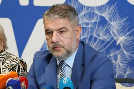 U Ministarstvu zdravlja RS radi samo jedan doktor
