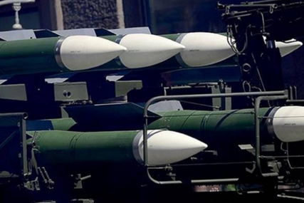 Iran ima dovoljno uranijuma za pet nuklearnih bombi?