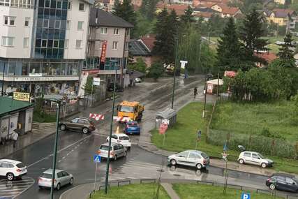 Zbog kiše: Zatvoren saobraćaj ispod podvožnjaka u Buča Potoku