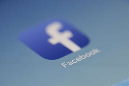Kako provjeriti je li Facebook poslao zahtjev osobi čiji ste profil gledali