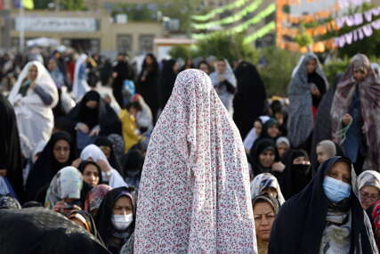 Umjesto moralnom policijom Iran na žene bez hidžaba kreće nadzornim kamerama