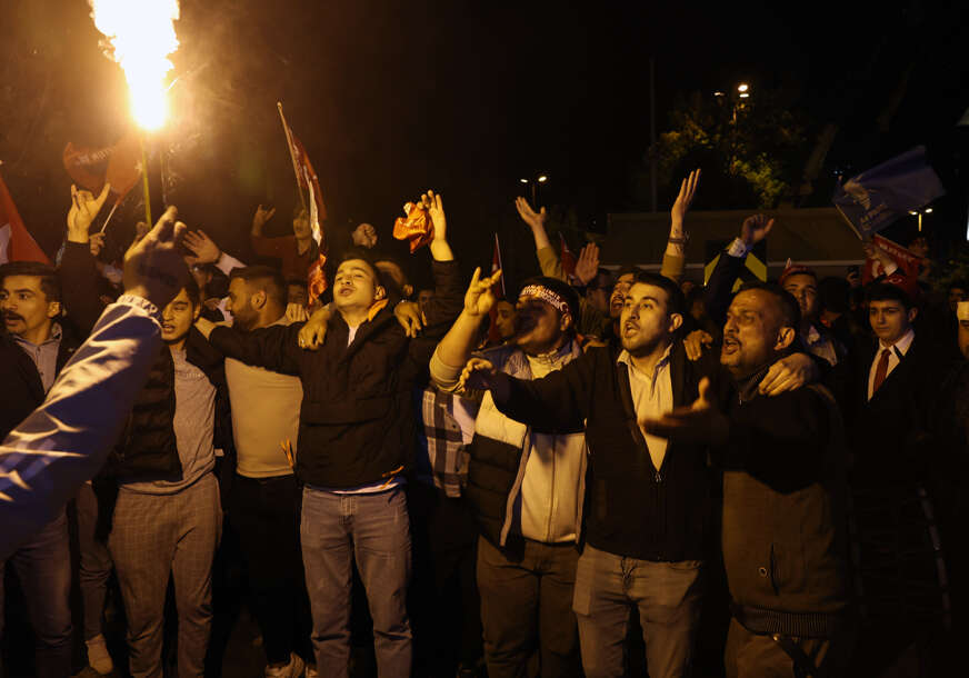 FOTO: EPA-EFE/TOLGA BOZOGLU