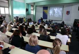 "Veliki čovječe neka ti je laka tvoja zemlja": U Sarajevu održana komemoracija Dževadu Karahasanu