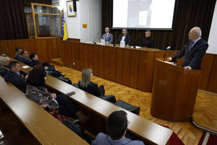 Promovirana knjiga 'Tranzicijska pravda' Gorana Šimića (FOTO)