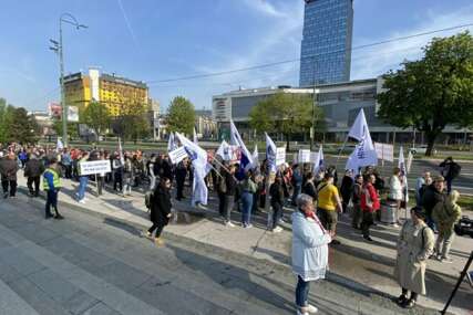 Sindikat radnika trgovine BiH: Prvomajski protesti počeli u Sarajevu