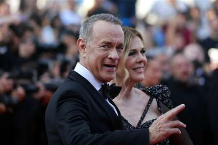 Tom Hanks vikao i mahao rukama na crvenom tepihu u Cannesu. Supruga otkrila zbog čega