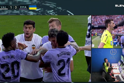 (VIDEO) Vinicius napravio šok na terenu i dobio direktan crveni karton