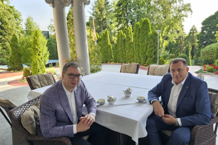 Vučić i Dodik odlučili da popiju čaj: "Sigurno je da nismo Englezi"