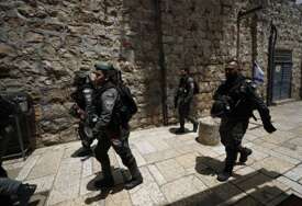 RACIJA NA ZAPADNOJ OBALI: Izraelci povrijedili dvoje, a uhapsili 22 Palestinaca