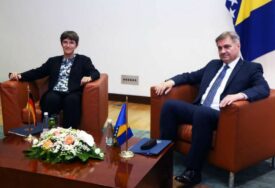 Zvizdić se sastao s njemačkom ministricom za Evropu i klimu: "BiH se nalazi u srcu Evrope i pripada Evropskoj uniji"