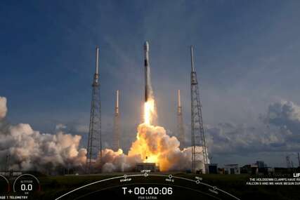 Indonezija poslala prvi satelit u svemir, lansiranje je bilo spektakularno (VIDEO)