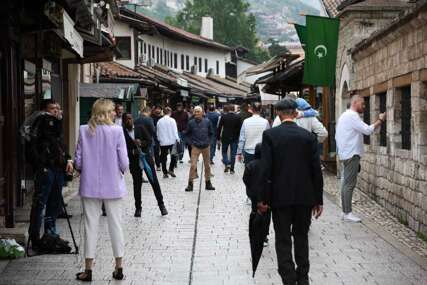 Bosnainfo na Baščaršiji: Pogledajte šta smo zabilježili i koga smo snimili (FOTO)
