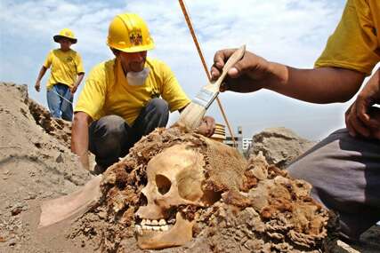 U Peruu pronađena mumija stara 3.000 godina (VIDEO)