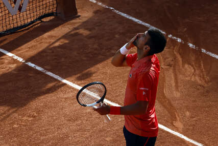 Bolovi prekinuli finale prije finala: Novak Đoković u finalu Roland Garrosa!