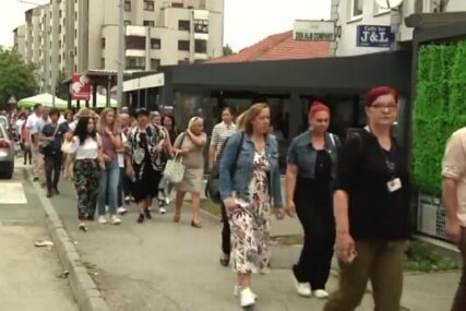 Protestna šetnja u Lukavcu zbog pucnjave u školi