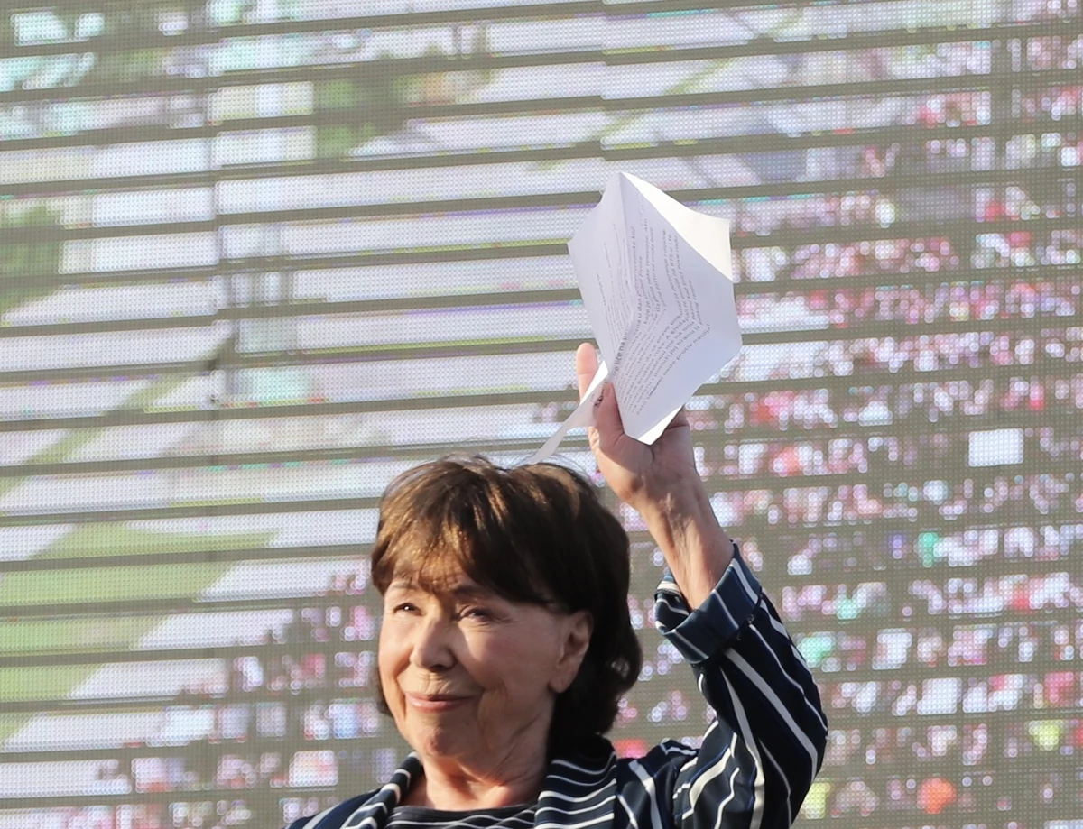 Seka Sablić obratila se na protestu Srbija protiv nasilja - BosnaInfo