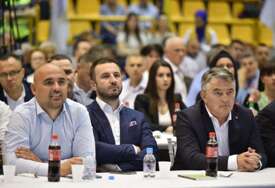 Komšić i Efendić zajedno na obilježavanju Dana odbrane Općine Novi Grad