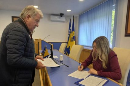 Potpisani ugovori za podršku sportskim kolektivima u BPK Goražde