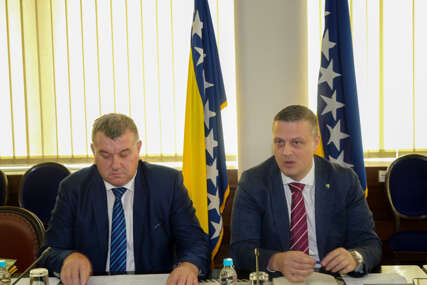 Ministar Vojin MIjatović sa obrtnicima: Vi nam zarađujete plate, a mi smo vaš servis