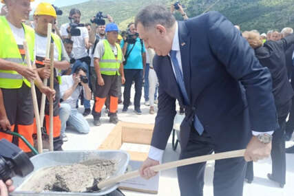 DODIKU PRISJELO U TREBINJU  "Podmukli napad iza kojeg stoji nedorasla i politički bolesna osoba..."