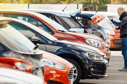 Istraživanje pokazalo: Polovni automobili do 10 000 EUR podložniji su prevarama s kilometražom