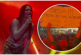 Severina oduševila fanove na koncertu, pogledajte šta je uradila kad je vidjela transparent (VIDEO)