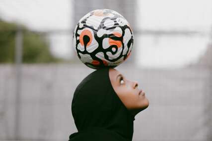 Francuski sud potvrdio zabranu nošenja hidžaba tokom fudbalskih utakmica