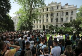 SPUS osudio zaključke Unije studenata RS i Studentskog parlamenta UIS