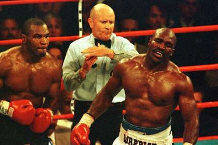 Na današnji dan 1997. Mike Tyson odgrizao Holyfieldu komad uha