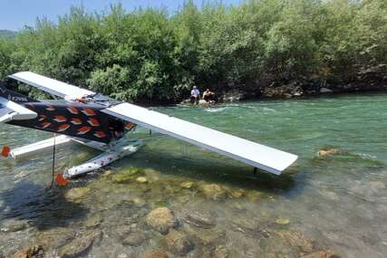 Srušio se hidroavion u Crnoj Gori, pilot i saputnik iskočili