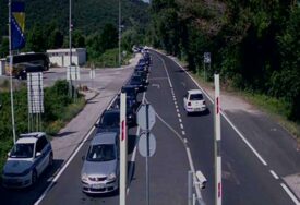Pojačan promet na graničnim prelazima, na jednom zasad nema gužve