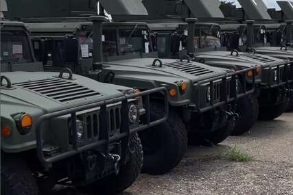 AMERIKA NAORUŽAVA SRBIJU: U Pančevo stiglo 66 lakih oklopnih vozila