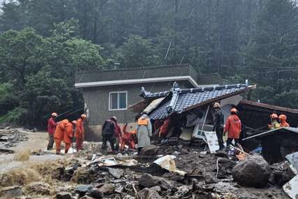 Južna Koreja: U nevremenu poginule 32 osobe (FOTO)