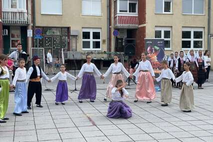 Bosnainfo na Ljetnom koncertu KUD-a Saobraćajac (FOTO i VIDEO)