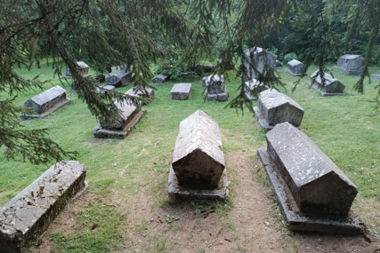 Znate li za nekropolu stećaka na Bijambarama? Ekipa portala Bosnainfo bila je u posjeti (FOTO)