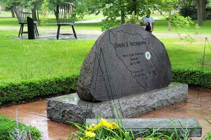 U Kanadi održana centralna komemoracija povodom 28. godišnjice genocida u Srebrenici (FOTO)