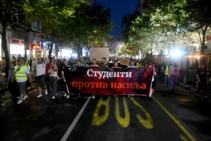 13. protest "SRBIJA PROTIV NASILJA": Građani Beograda krenuli ka Tužilaštvu