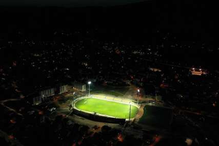 Još jedan premijerligaški stadion dobio reflektore