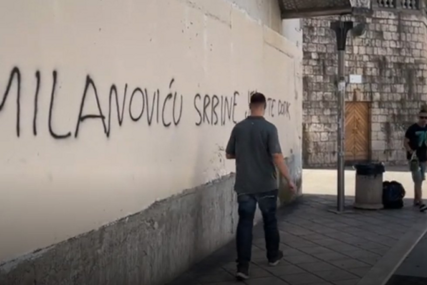 U Splitu osvanuo vulgaran grafit upućen Milanoviću
