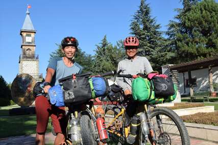 Nesvakidašnja avantura: Mladi par krenuo biciklima na putovanje po Aziji dugo 15.000 kilometara