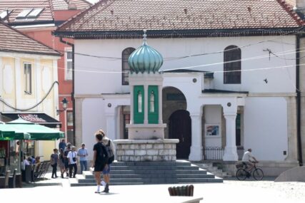 Obnovljen alem na Čaršijskoj česmi u Tuzli