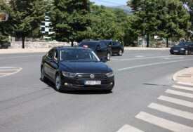 Ministarstvo odbrane prodaje deset rashodovanih motornih vozila