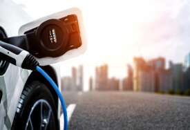 Osjećate mučninu tokom vožnje u električnim automobilima? Naučnici znaju uzrok