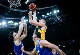 Garzin otac na društvenim mrežama: Nažalost Luka neće igrati za BiH na Eurobasketu