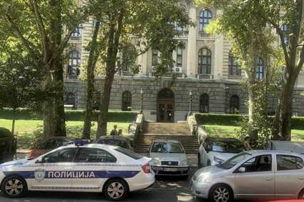 Užasna nesreća u Srbiji: Radniku lift otkinuo glavu dok ga je popravljao