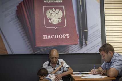 Američki izvještaj: Kako Rusija prisiljava Ukrajince da preuzmu ruski pasoš