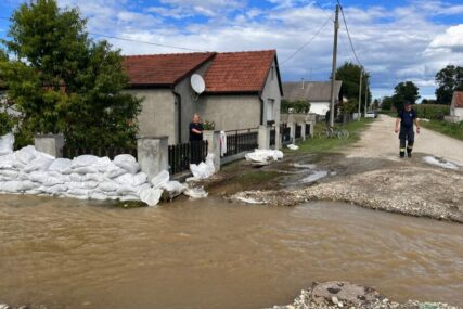 Zbog vodostaja Drave u nekim područjima Hrvatske i dalje kritično